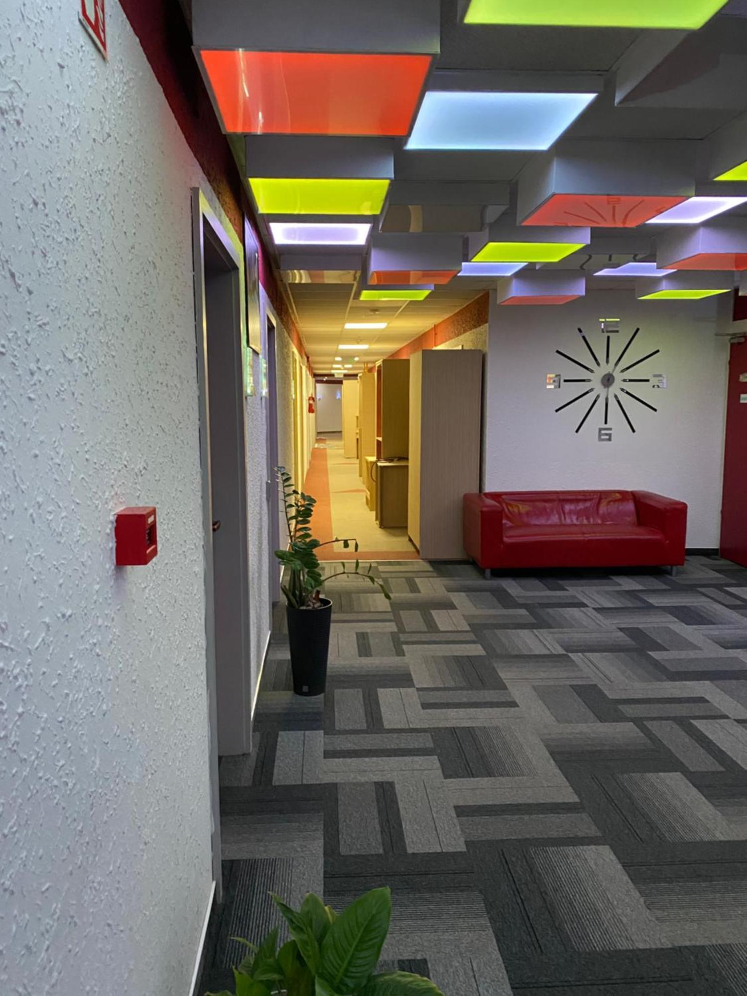 Only 15 Minutes To City Center, Free Secure Parking Budapest Exterior photo
